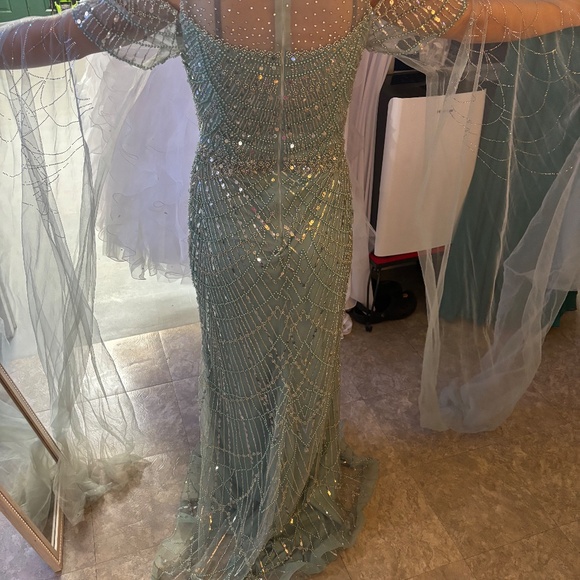 Women’s Teal Pageant/Prom Dress Size 8 with Sleeves - Picture 6 of 7